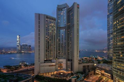 Four Seasons Hotel HK