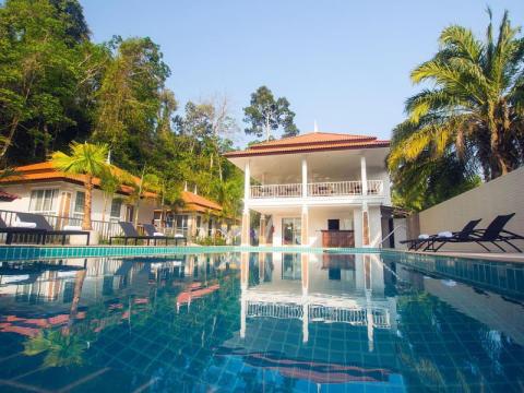 Lux Family Villas